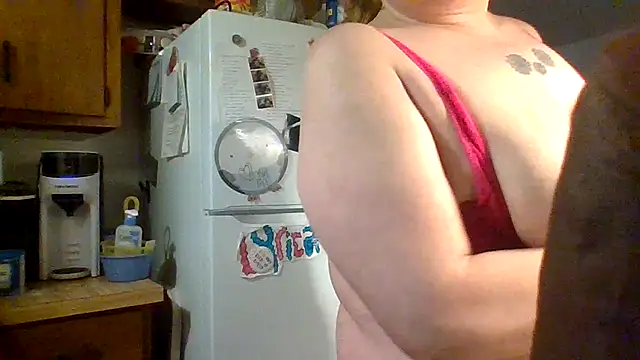 ScrawburryBBW's cam snapshot