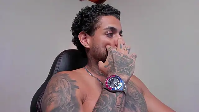 LuigiVitale_1 live sex cam