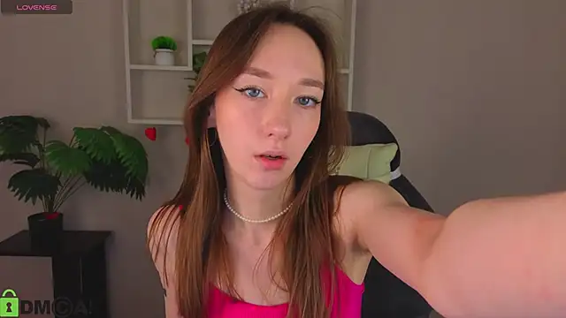 Miche1le_Allenne's cam snapshot