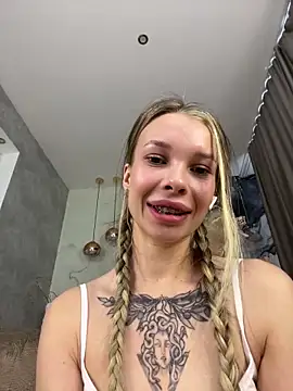 ElyseeXXX live sex cam