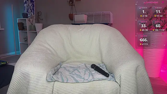 Tanya_Acid live sex cam