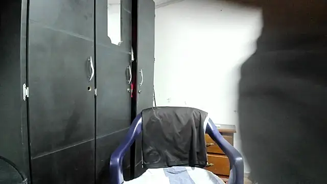 Ryan_xc1's cam snapshot