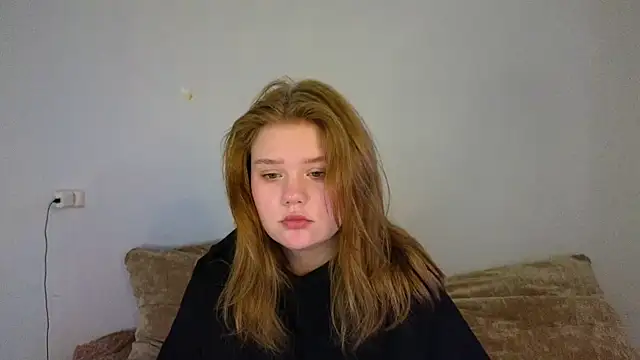 LaseyMoon's cam snapshot