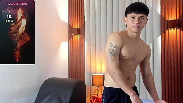 Ryo_kush live sex cam