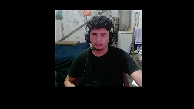 Rodri1k live sex cam