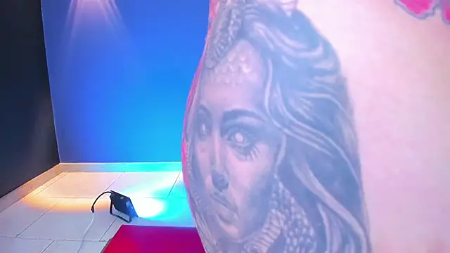 Santa_Cooper_'s cam snapshot