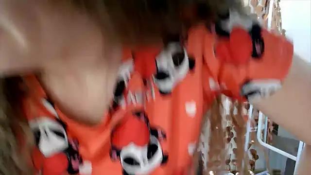 Lucky_Lana's cam snapshot