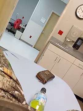 Juicy_Libra69's cam snapshot