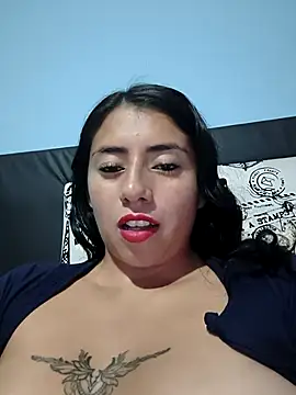 ashleymonroe4's cam snapshot