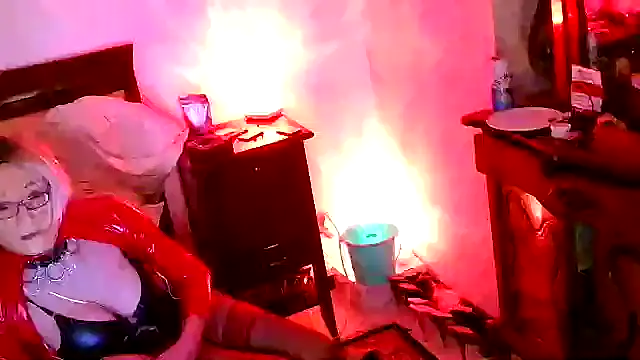 CharlotteVixxens live sex cam