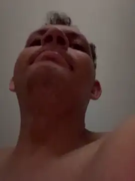 Enzogabrielll0501 live sex cam