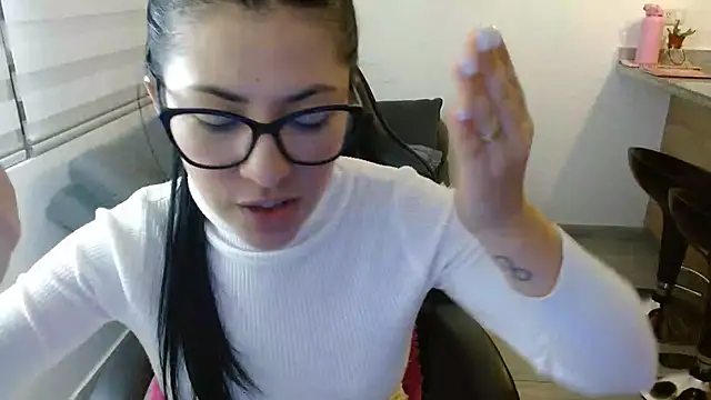 Mia_Paradis's cam snapshot