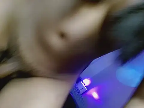 Ella_foxxx live sex cam