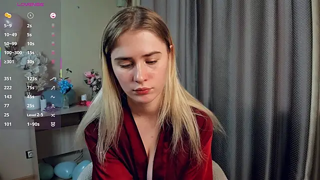 LuanaFincel live sex cam