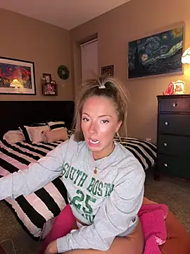 misspollypeach's cam snapshot