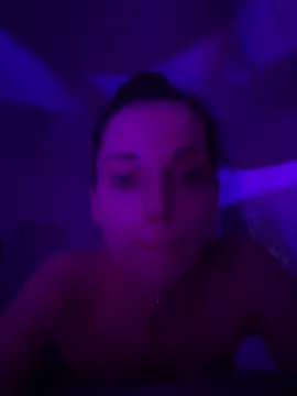 EllyLynn's cam snapshot