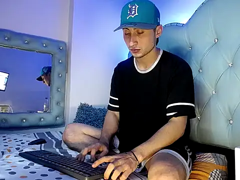 Oliver_Benedet live sex cam