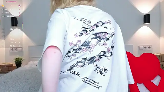 GhisllaineWestler's cam snapshot