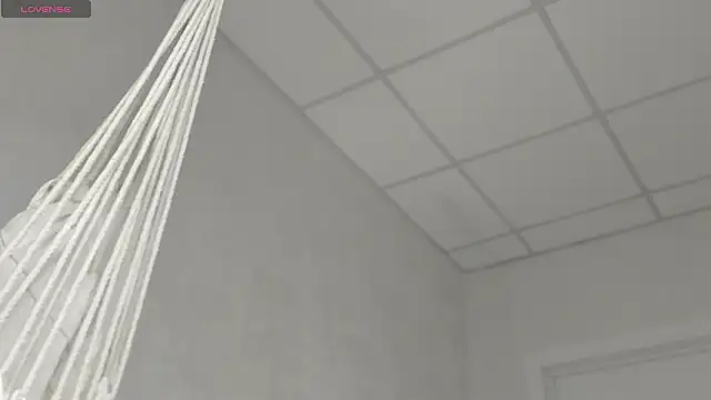 LinaRayy's cam snapshot