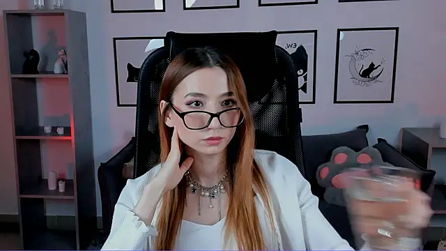 Karen__davis's cam snapshot