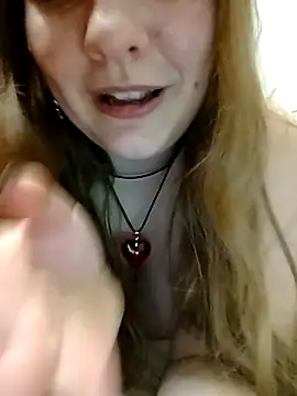 AugustRayn live sex cam