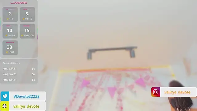 valirya_devote live sex cam