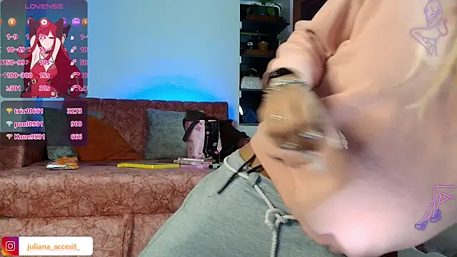 caroline_cossei live sex cam