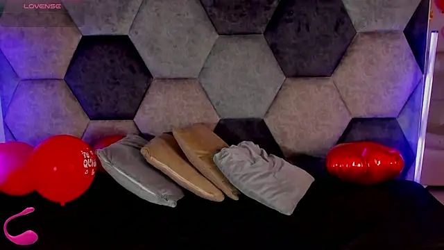 Latrellx7 live sex cam