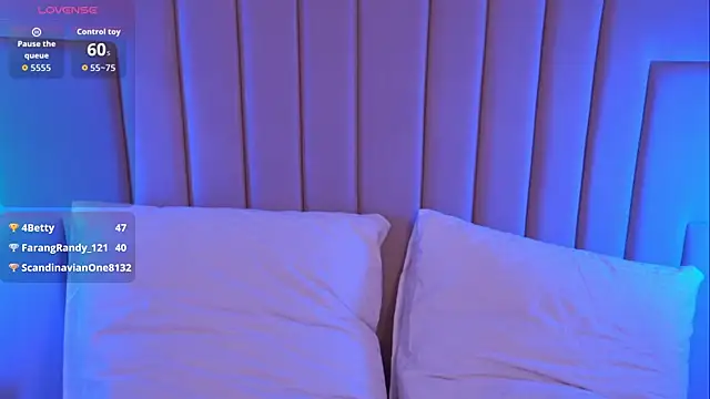 BettyLeen live sex cam