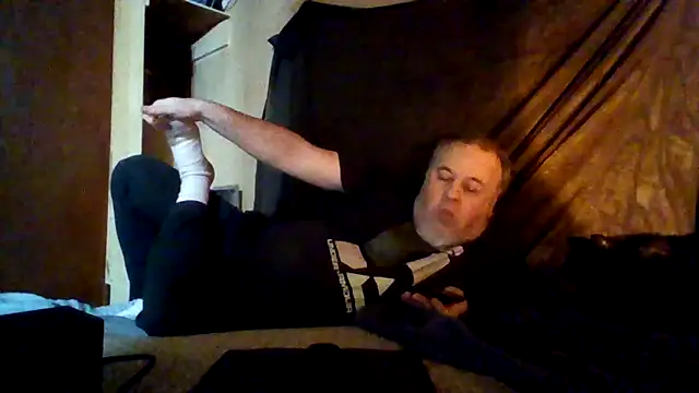 reddragon66's cam snapshot