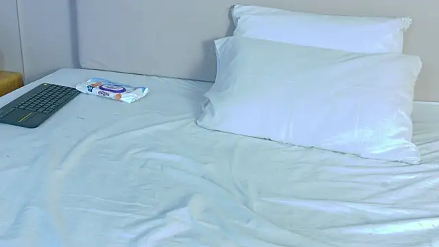 IrisRios's cam snapshot