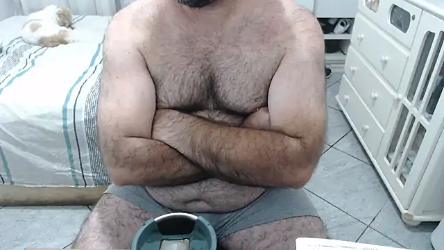 MysterBearMG live sex cam