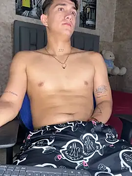 Alann_Smith_X's cam snapshot