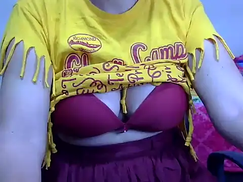 rakhi_1211's cam snapshot