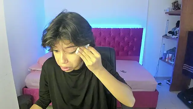 casca_kiss's cam snapshot