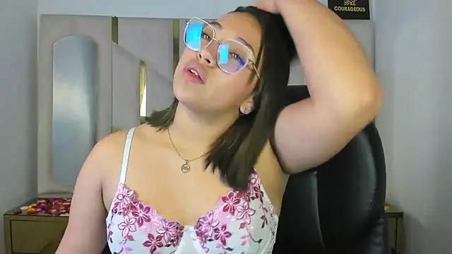 IsabellRodriguez18's cam snapshot