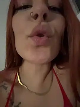 alesziarose_'s cam snapshot