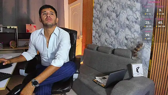 Hideintheoffice live sex cam