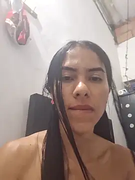 Alannys19's cam snapshot