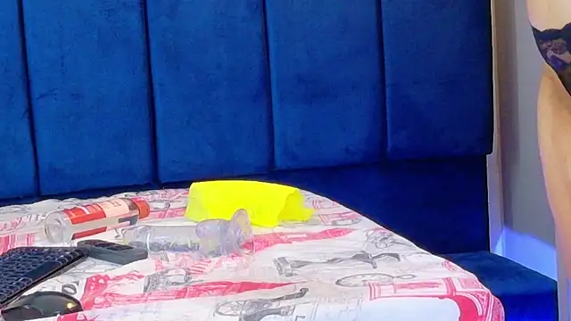 rouxinferno_cr's cam snapshot