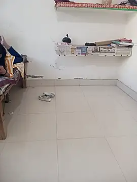 Sarita-school live sex cam