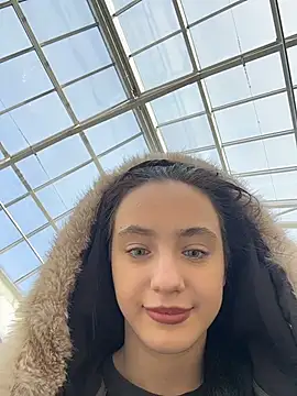 MiaTee's cam snapshot