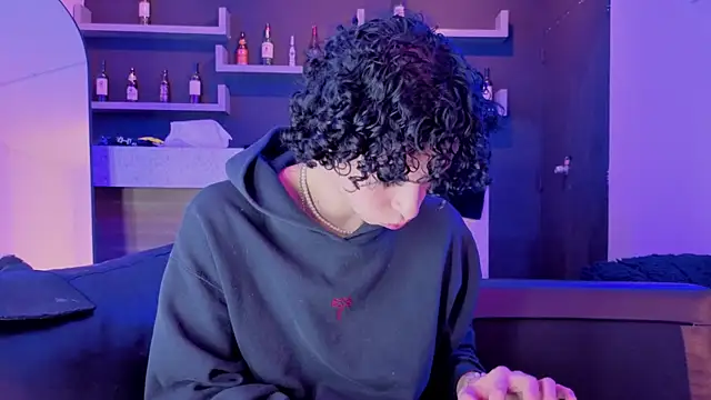 nova_salvatore's cam snapshot