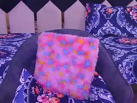 hii_tanisha's cam snapshot