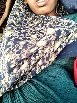 Queen_chayna's cam snapshot