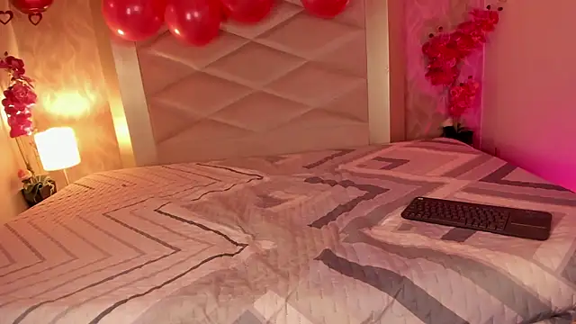 ScarletBlooml's cam snapshot