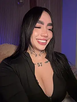 Nickiiiii live sex cam