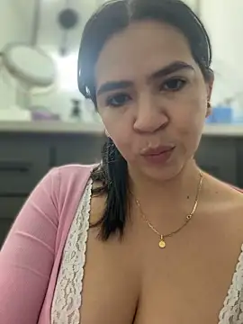 Gringo_XXX_Latina live sex cam