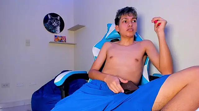 harry_jonshon69's cam snapshot