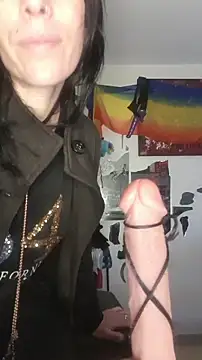 freyamoret live sex cam